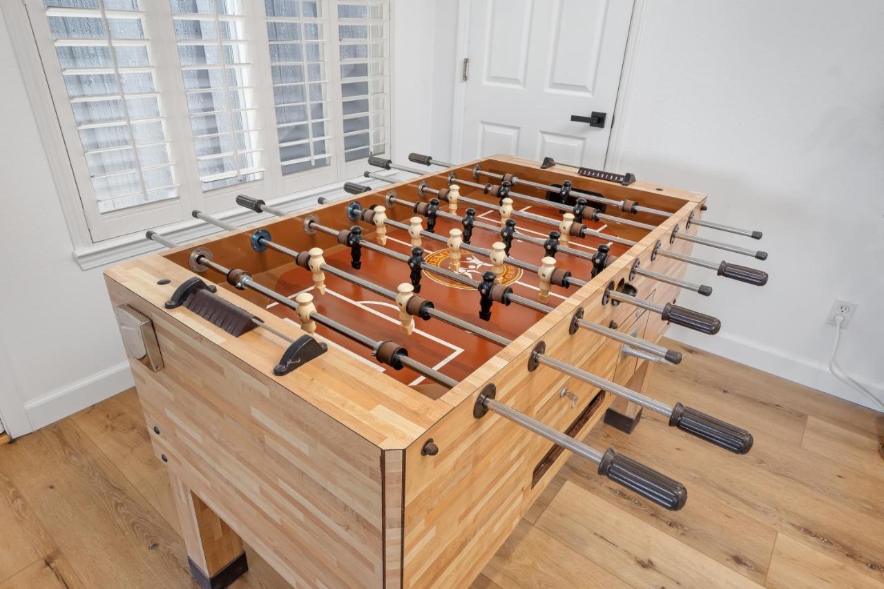 Steps To #Pismobeach With Poker, Foosball, Free Ev Charger, And Bikes 오셔노 외부 사진